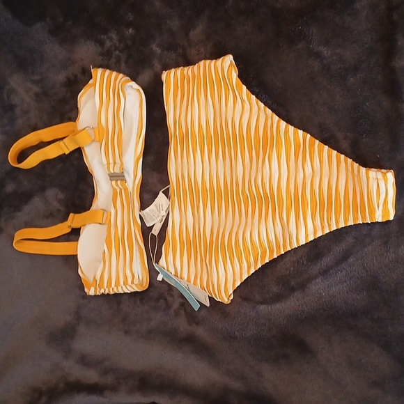 Cupshe High Waist Cutout Bikini - Yellow and White - Picture 4 of 5